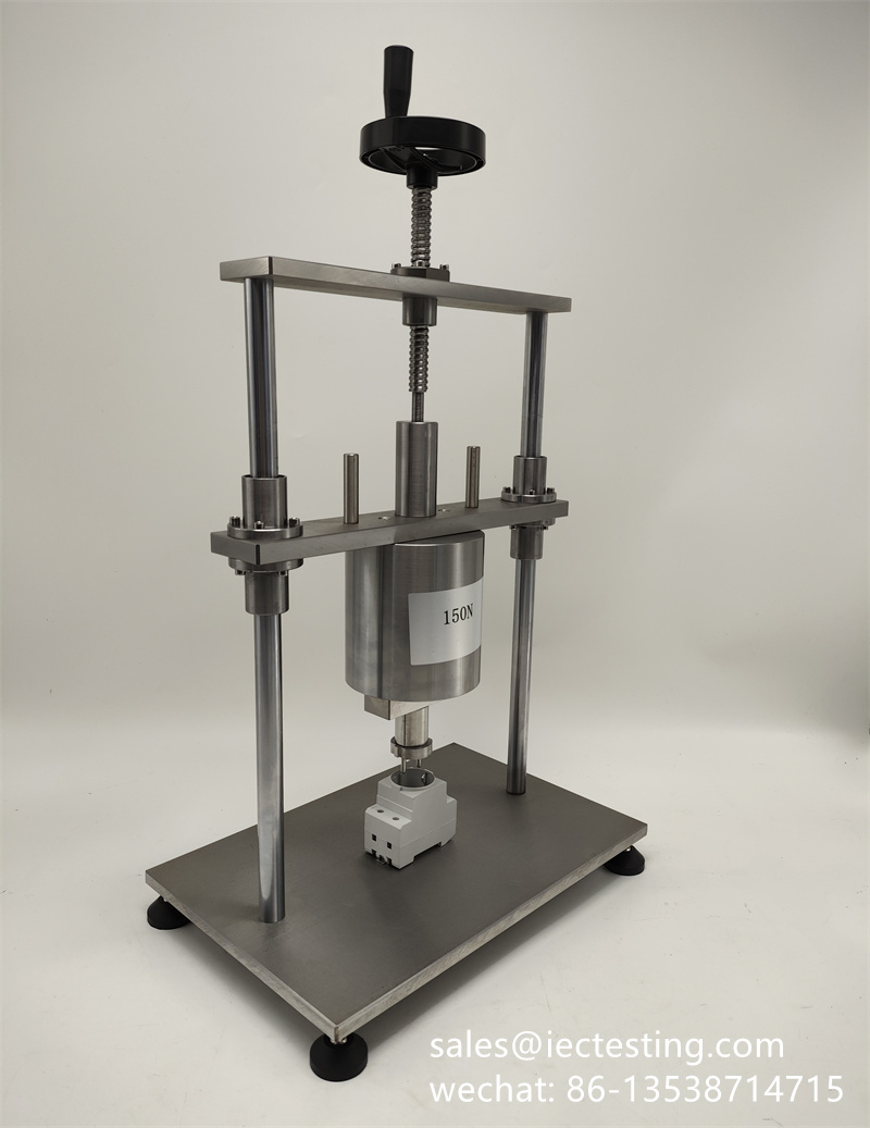 VDE 0620-1 Lehre 14 On both sides of the ground test gauge and apparatus